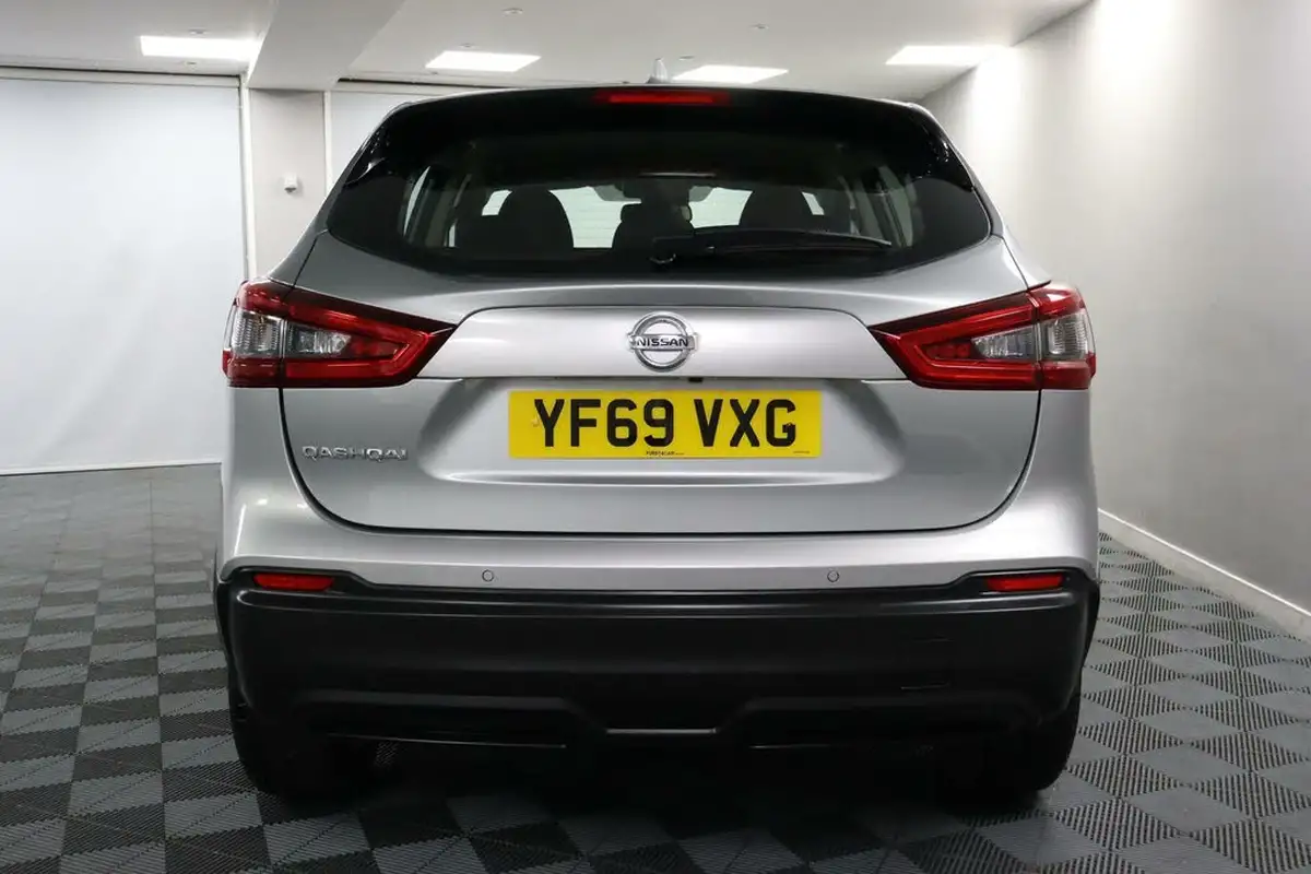 2019-nissan-qashqai-13-dig-t-acenta-premium-140ps-big-19