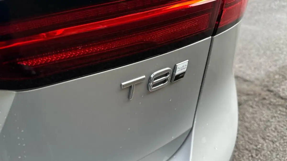 2024-volvo-v90-20-t8-ultra-big-32