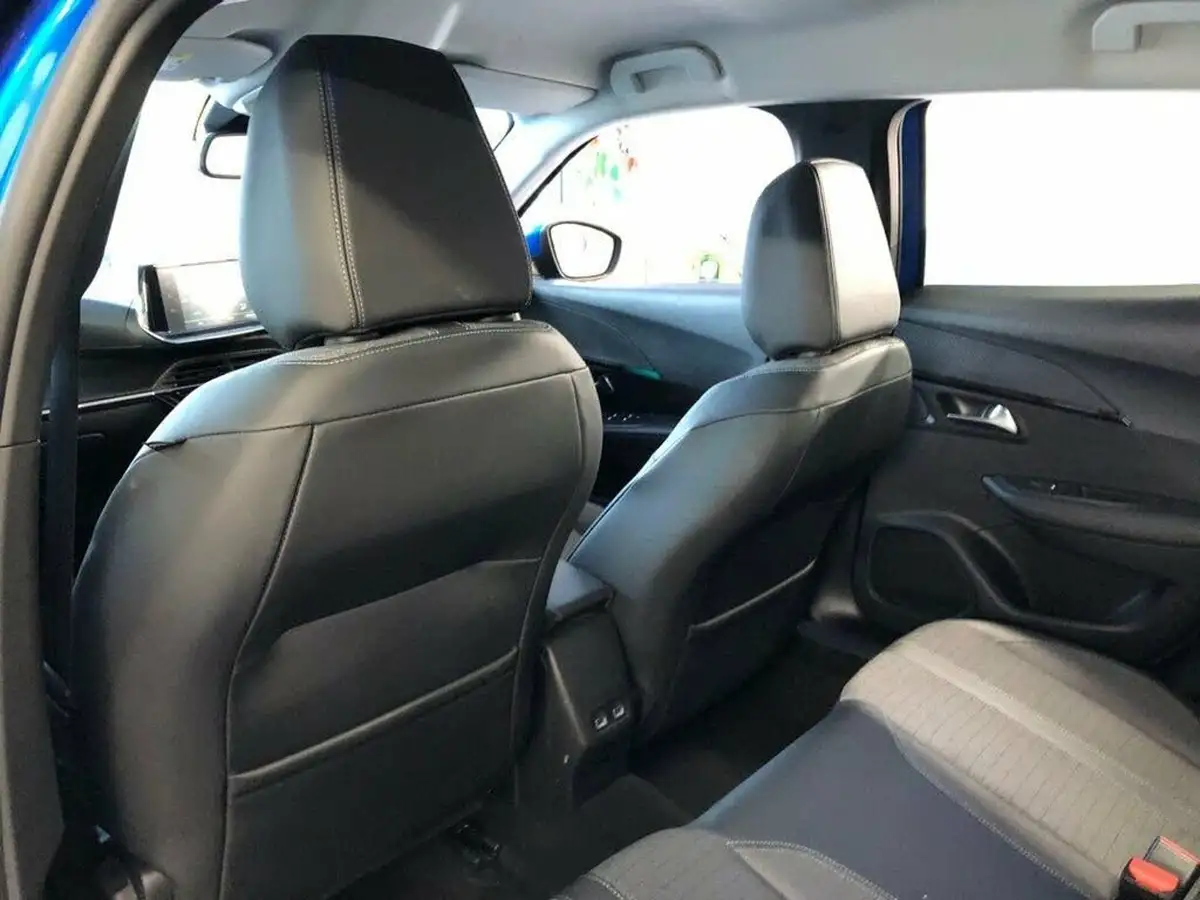 2021-peugeot-2008-suv-12-puretech-allure-premium-100bhp-big-15