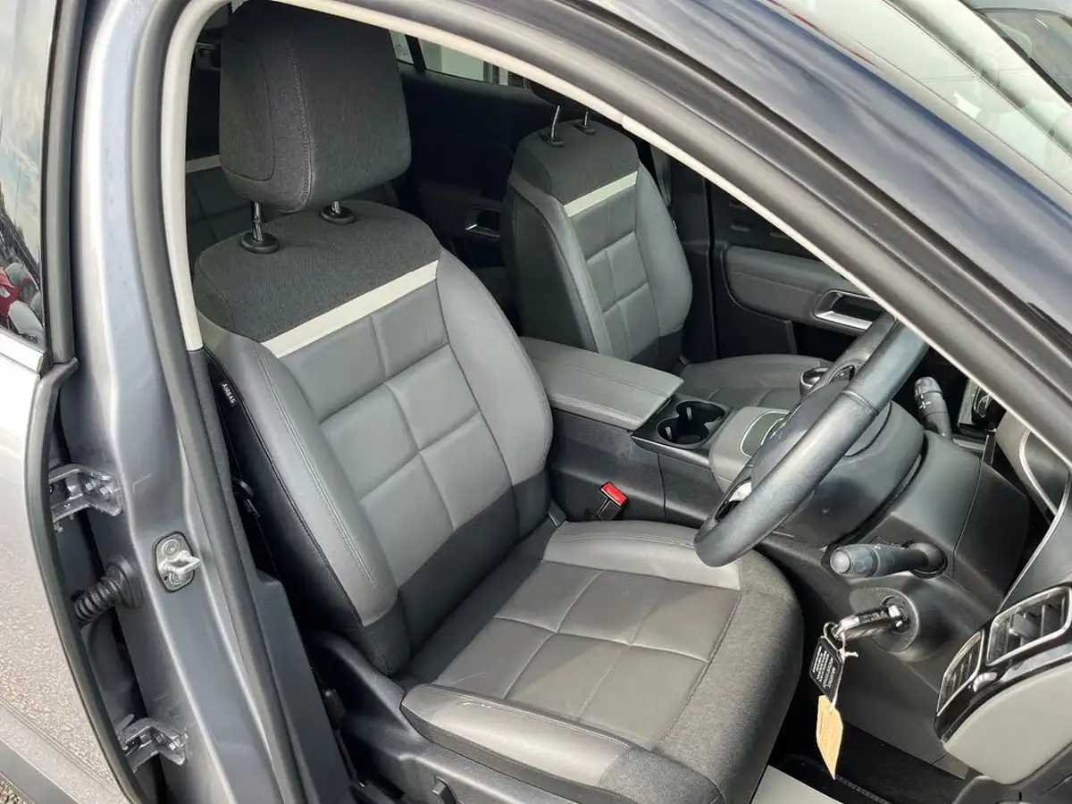 2019-citroen-c5-aircross-12-puretech-flair-big-1
