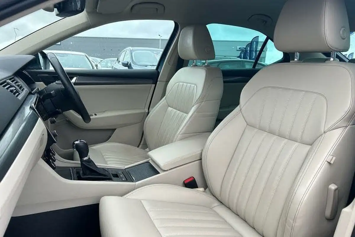 2020-skoda-superb-15-tsi-se-l-hatchback-dsg-big-18