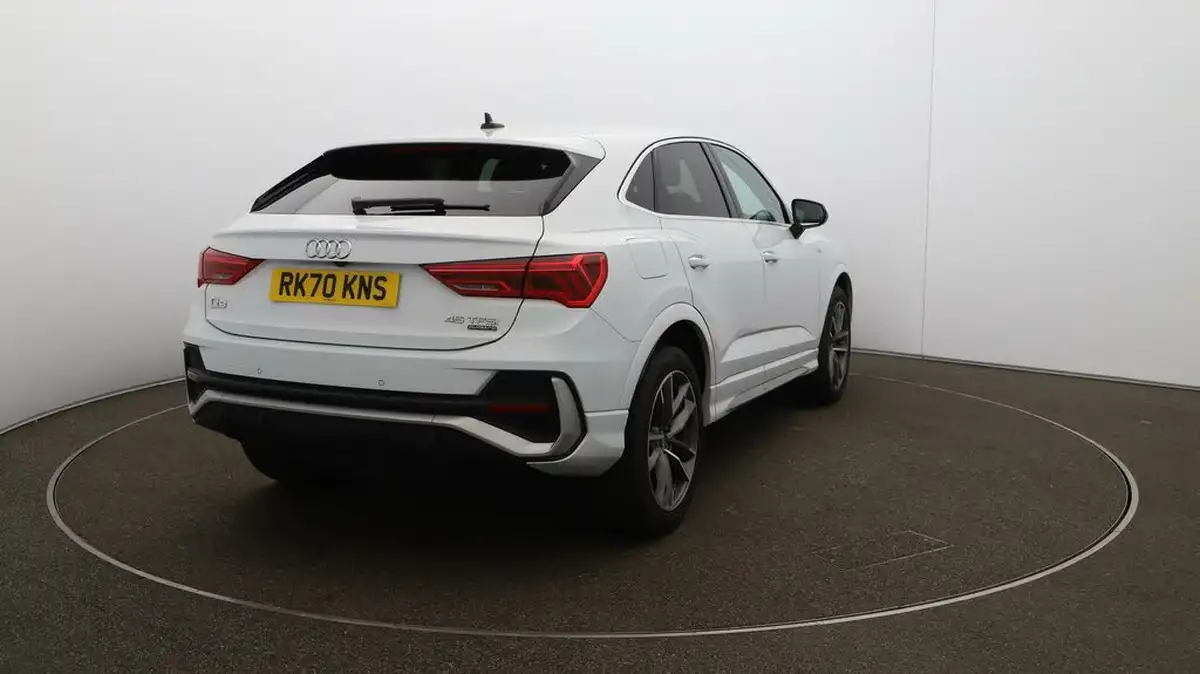 2020-audi-q3-20-45-tfsi-s-line-sportback-big-53