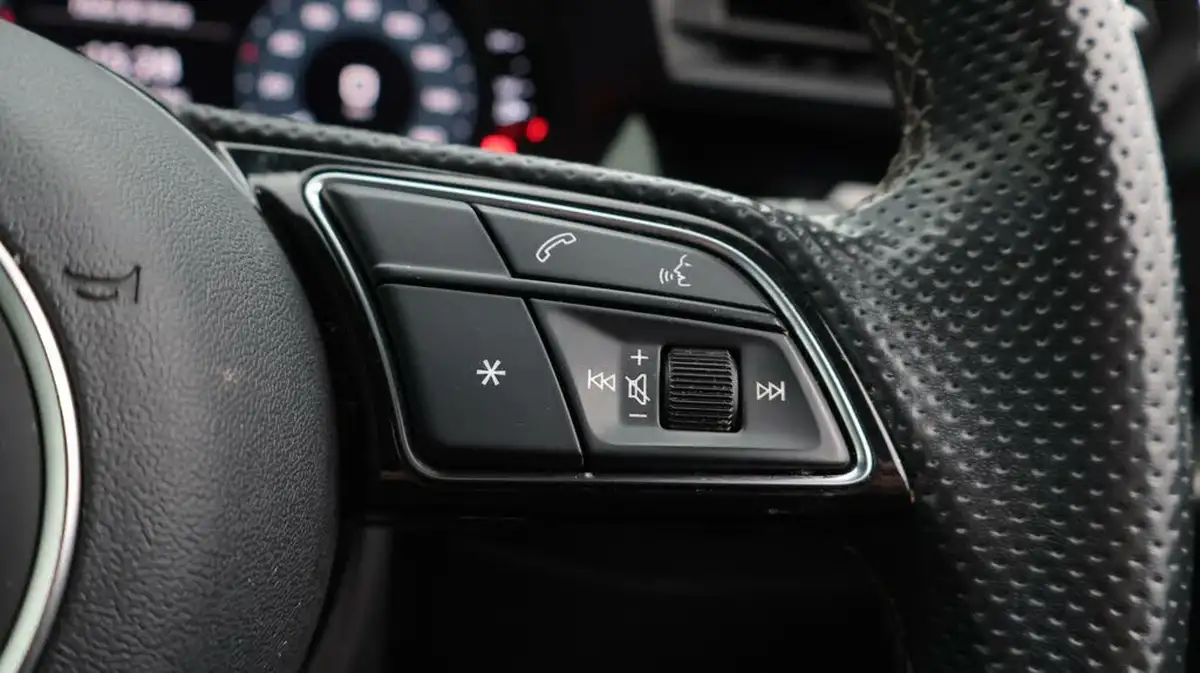 2021-audi-a3-10-30-tfsi-sportback-5d-big-26