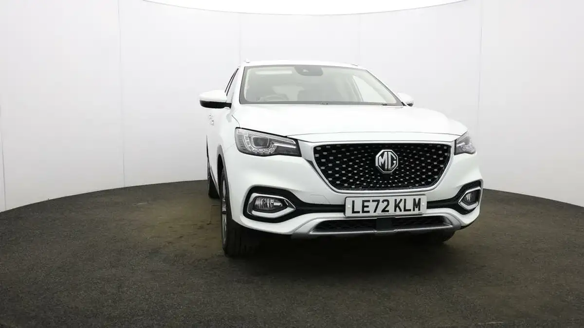 2023-mg-hs-15t-gdi-exclusive-162ps-dct-big-32