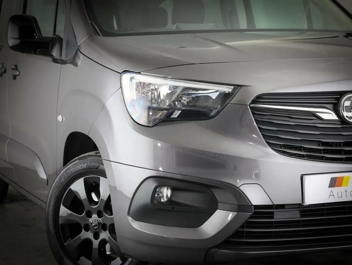 2022-vauxhall-combo-life-15-se-xl-100ps-big-9