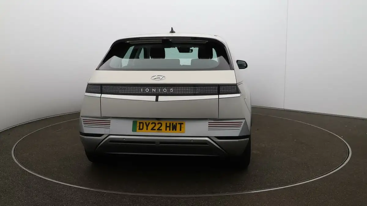 2022-hyundai-ioniq-5-e-premium-217ps-73kwh-rwd-big-48