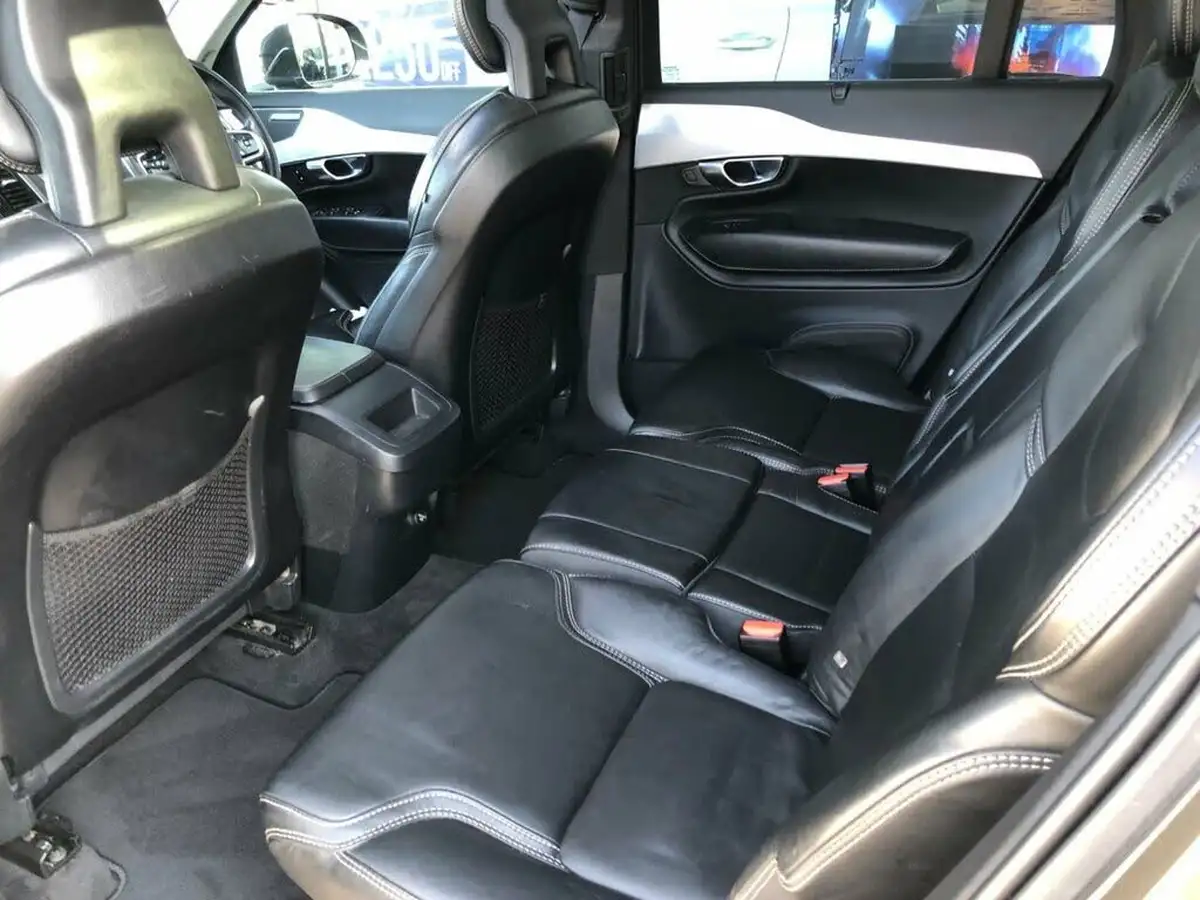 2018-volvo-xc90-20td-d5-momentum-pro-awd-big-28