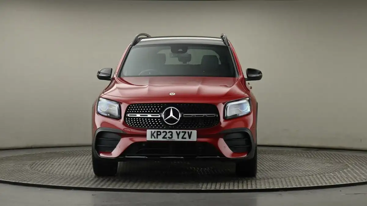 2023-mercedes-benz-glb-class-13-glb200-amg-line-premium-plus-night-edition-big-7