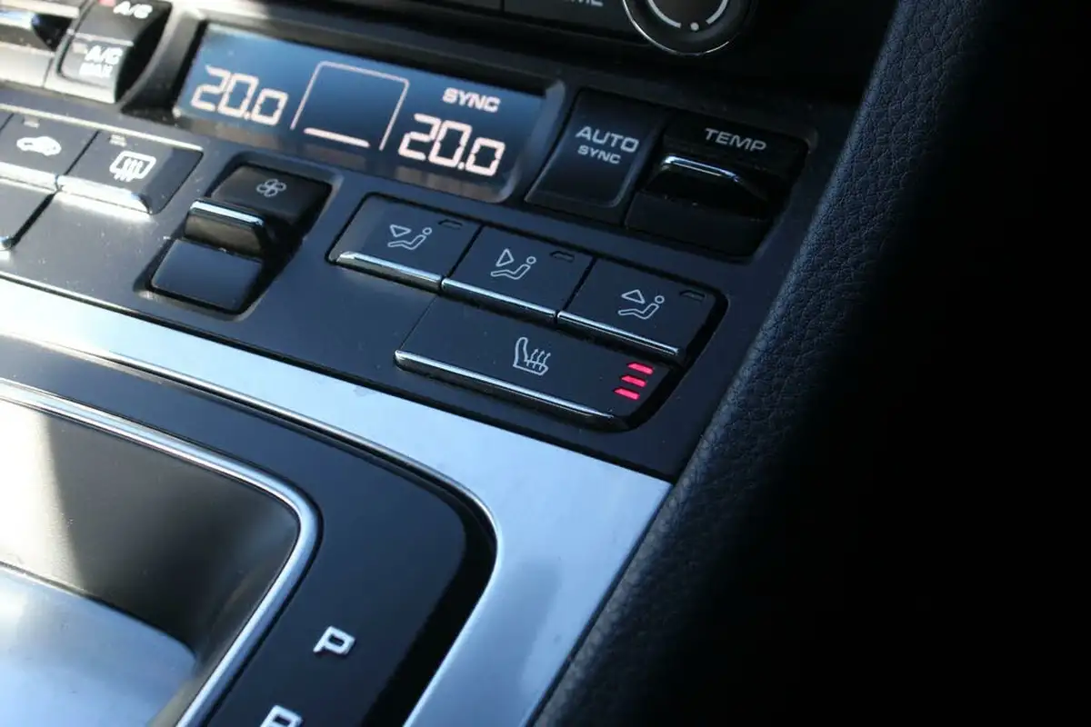 2020-porsche-cayman-718-20-cayman-pdk-big-21