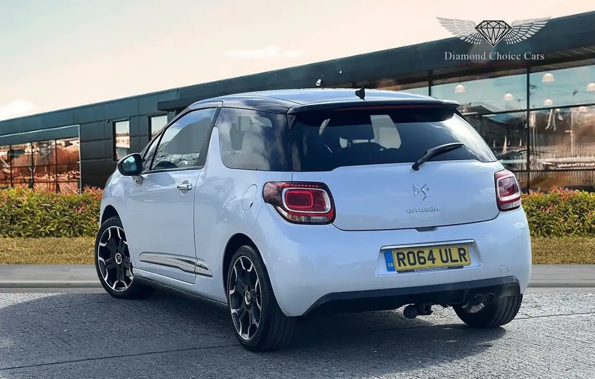 2014-citroen-ds3-16-dsire-plus-155ps-big-3