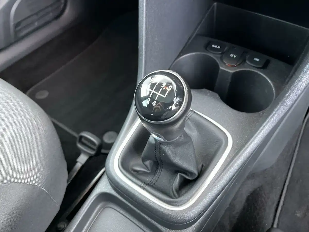 2017-volkswagen-polo-12-tsi-match-edition-bmtss-5d-big-4