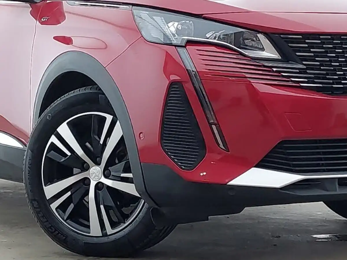 2024-peugeot-3008-suv-12-puretech-gt-136ps-hybrid-e-dsc6-big-8