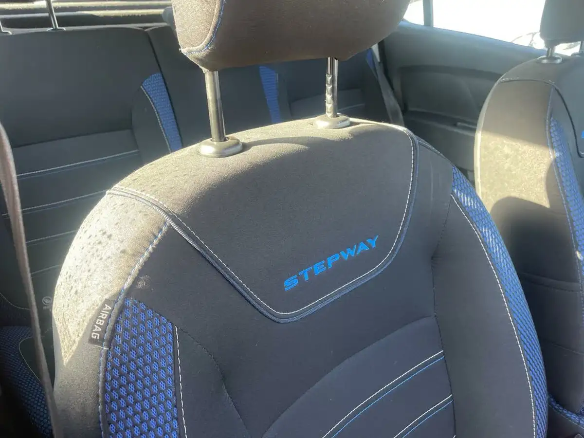 2021-dacia-sandero-stepway-09-tce-se-twenty-big-11