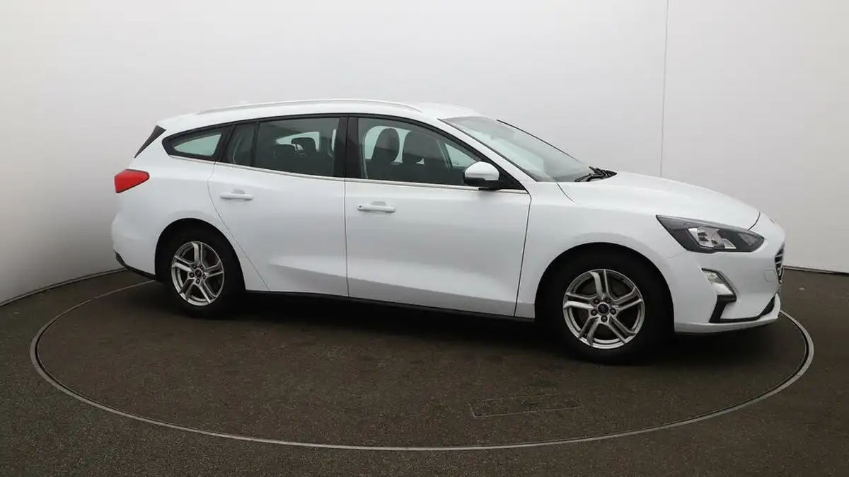 2020-ford-focus-15-zetec-120ps-estate-big-36