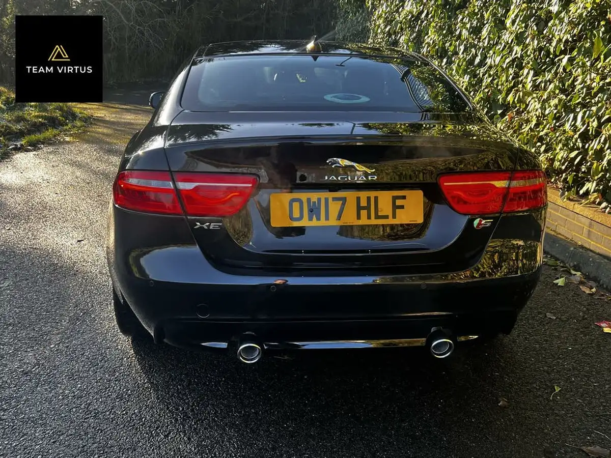 2017-jaguar-xe-30i-v6-sc-s-380ps-ss-big-5