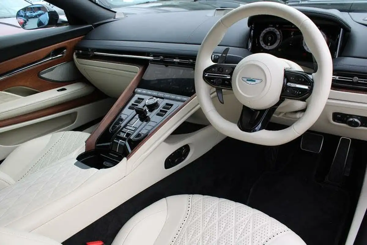 2024-aston-martin-db12-40-v8-auto-euro-6-ss-2dr-big-2