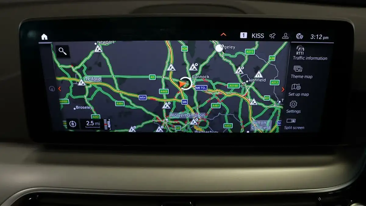 2021-bmw-5-series-20-520i-se-saloon-4d-big-10