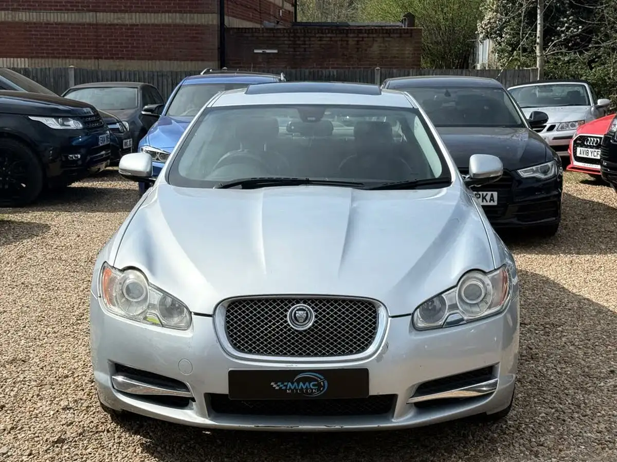2010-jaguar-xf-30td-premium-luxury-big-4