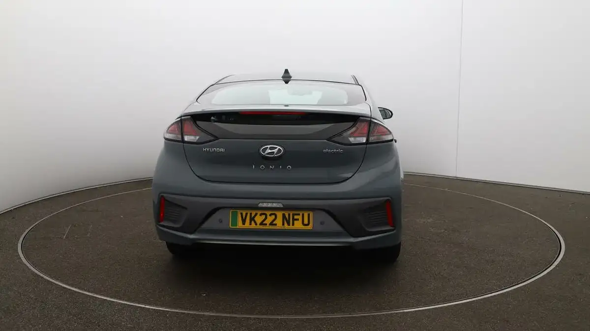 2022-hyundai-ioniq-e-premium-electric-big-49