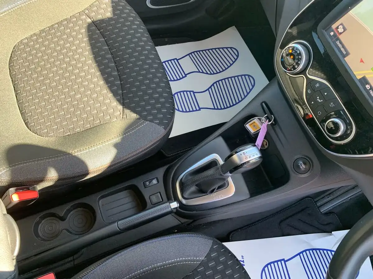 2017-renault-captur-12-dynamique-s-nav-big-19