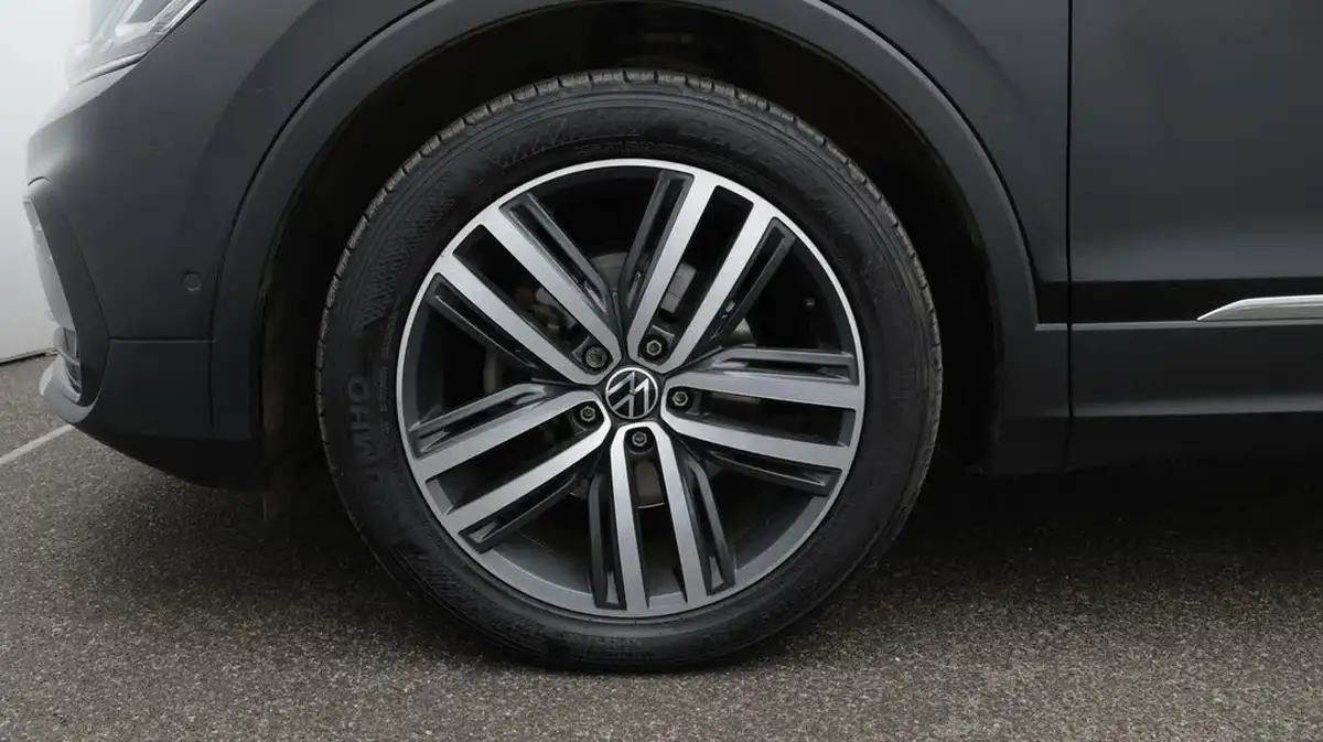 2020-volkswagen-tiguan-15-tsi-elegance-big-18