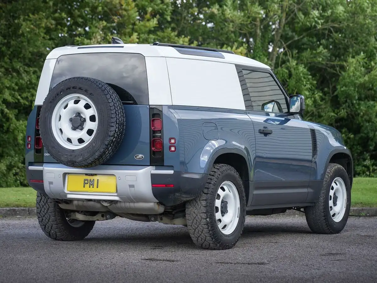 2021-land-rover-90-defender-30-d200-hard-top-standard-90-big-42