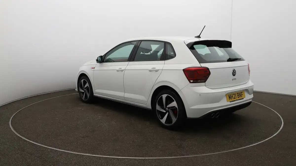 2021-volkswagen-polo-20-tsi-gti-big-54