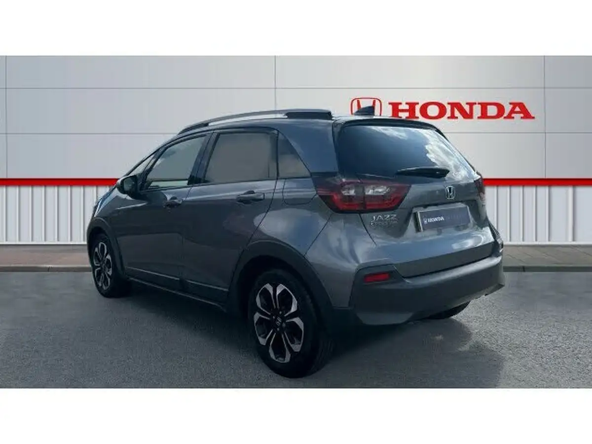 2021-honda-jazz-15-i-mmd-crosstar-ex-107ps-big-2