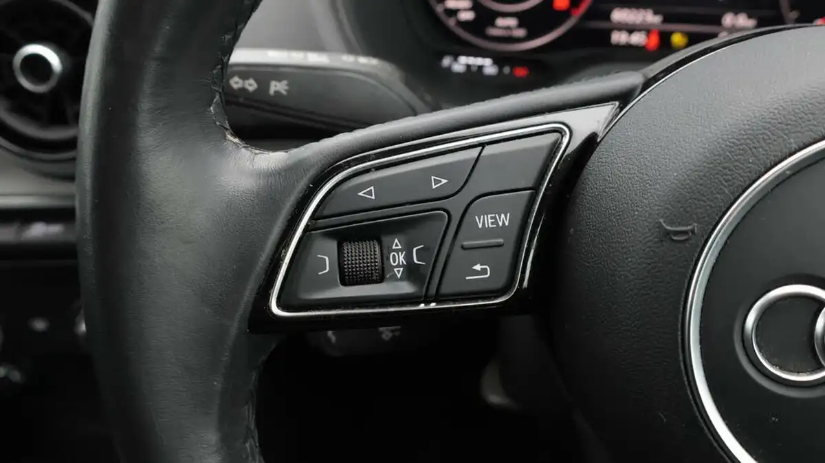 2022-audi-q2-15-35-tfsi-sport-s-tronic-big-23