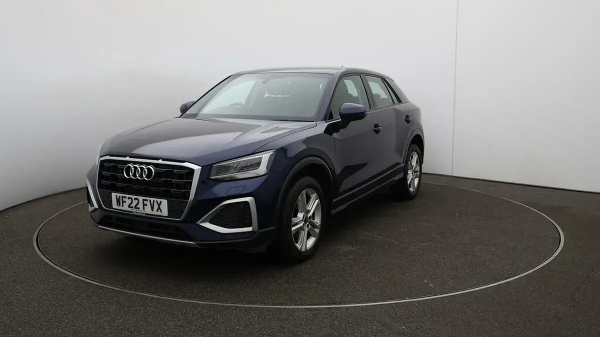 2022-audi-q2-10-30-tfsi-sport-big-29
