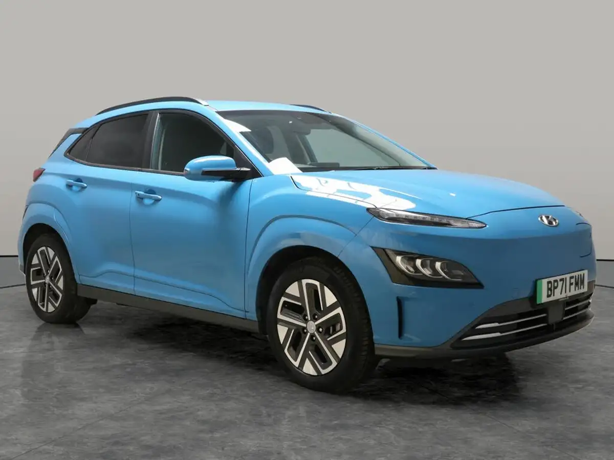 2022-hyundai-kona-e-premium-204ps-64kwh-7kw-obc-big-4