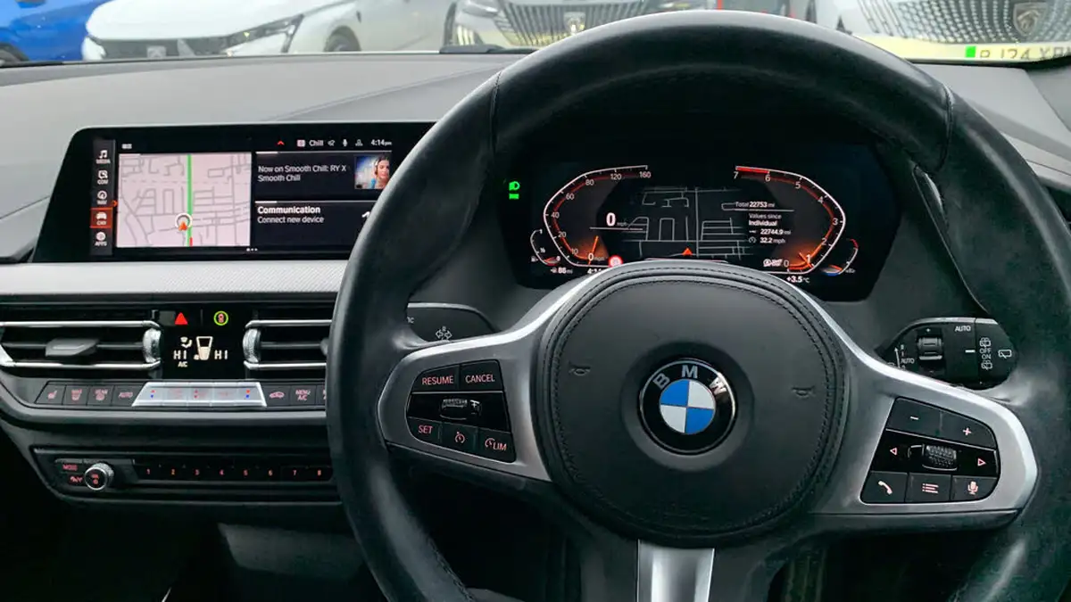 2022-bmw-1-series-15-118i-m-sport-lcp-big-19