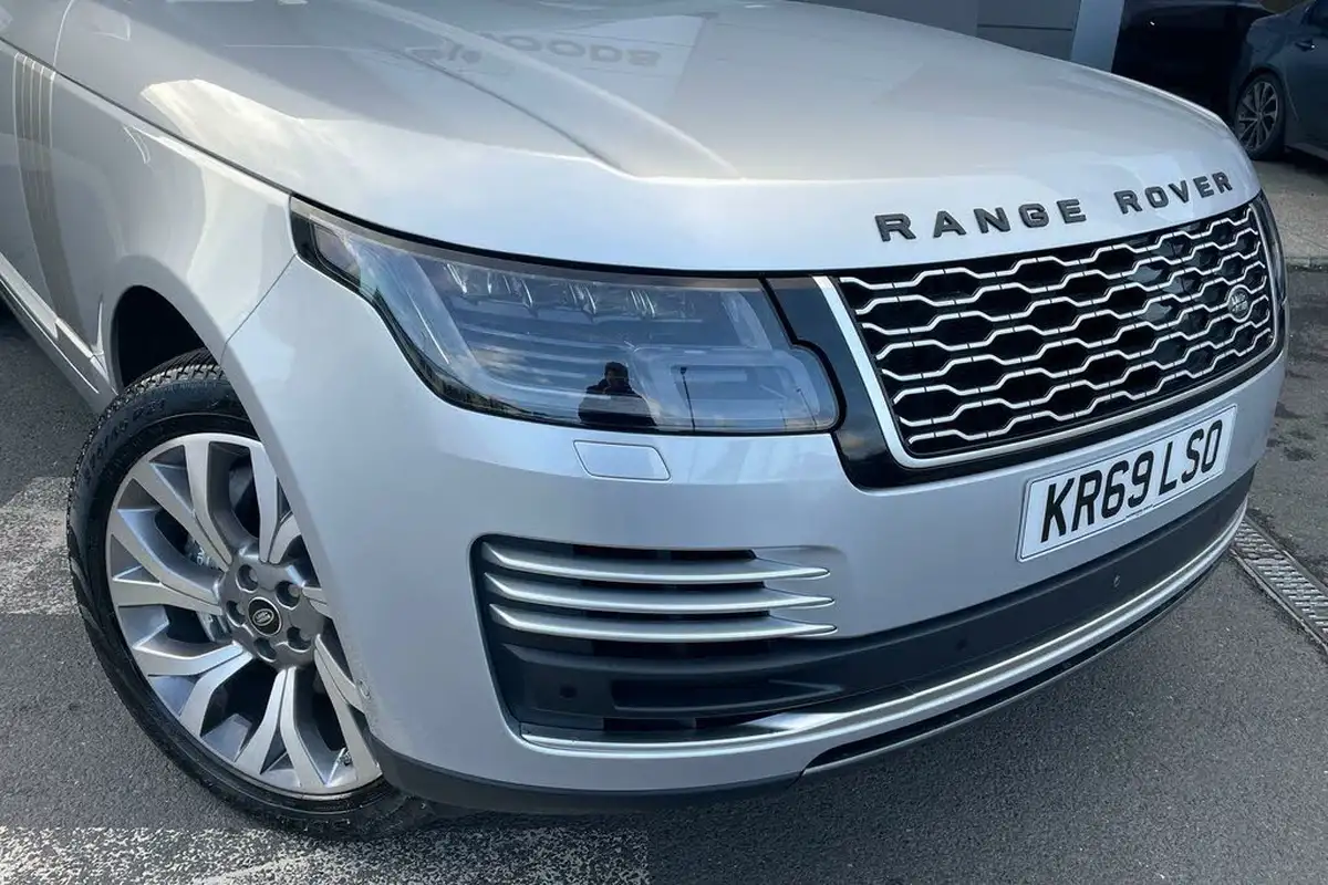 2019-land-rover-range-rover-20-p400e-autobiography-big-20