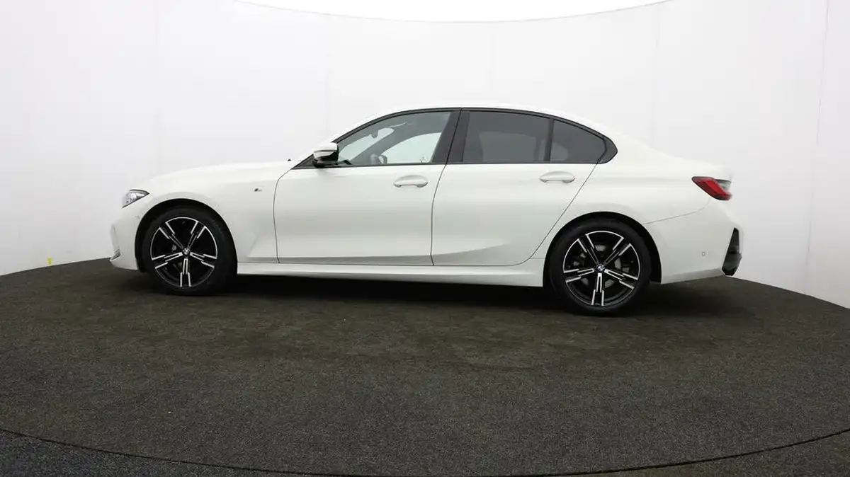 2023-bmw-3-series-20-320i-m-sport-saloon-4d-big-63