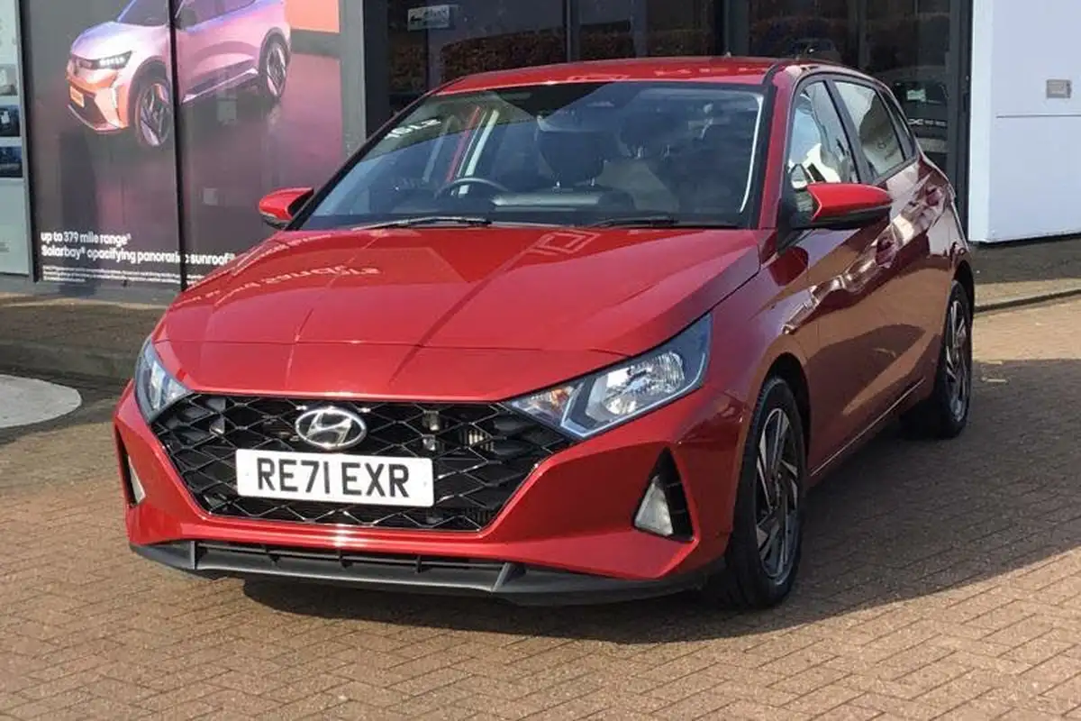 2022-hyundai-i20-10-t-gdi-se-connect-eclutch-imt-big-5
