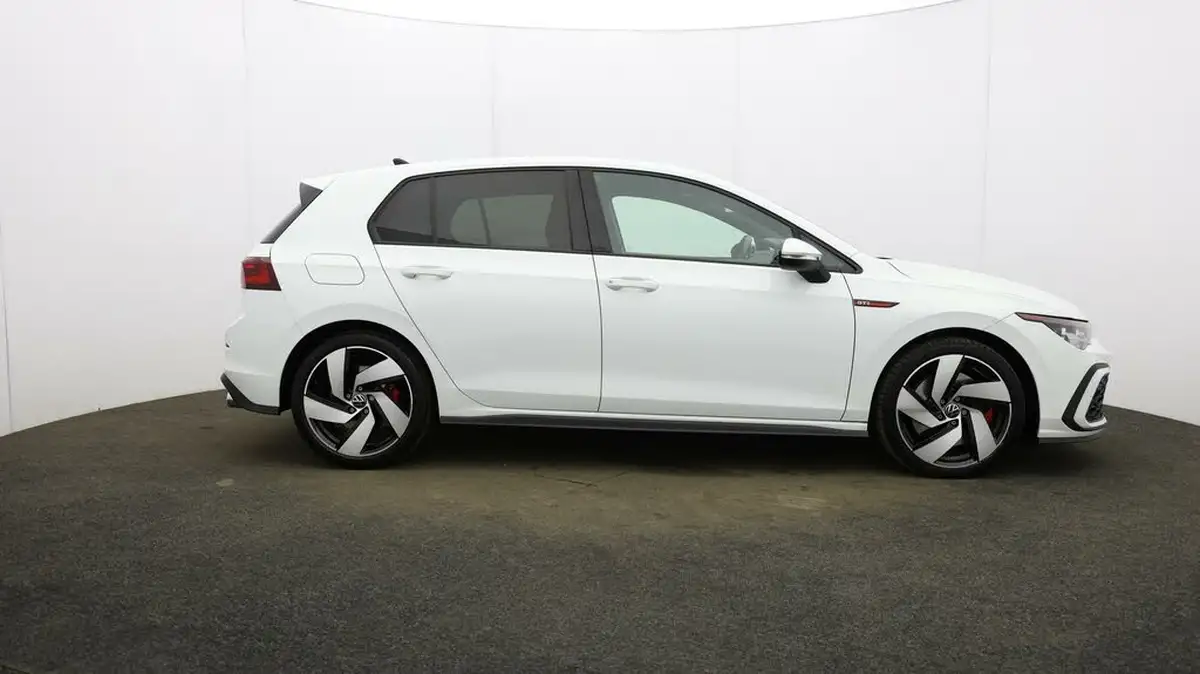 2023-volkswagen-golf-20-tsi-gti-dsg-big-43
