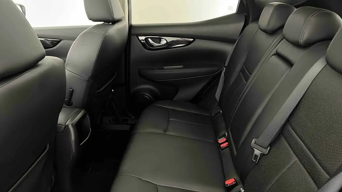 2017-nissan-qashqai-15dci-tekna-big-11