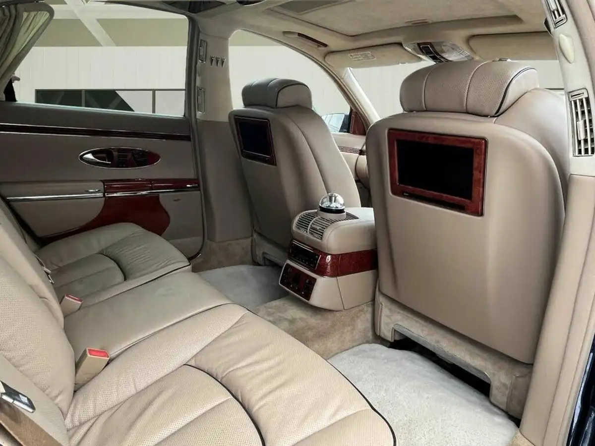 2011-maybach-57-55-57-big-10