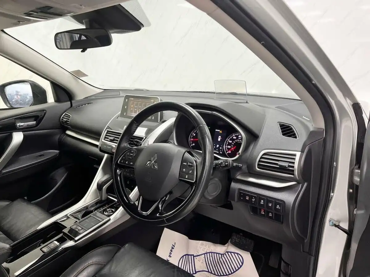 2018-mitsubishi-eclipse-cross-15-4-auto-big-21
