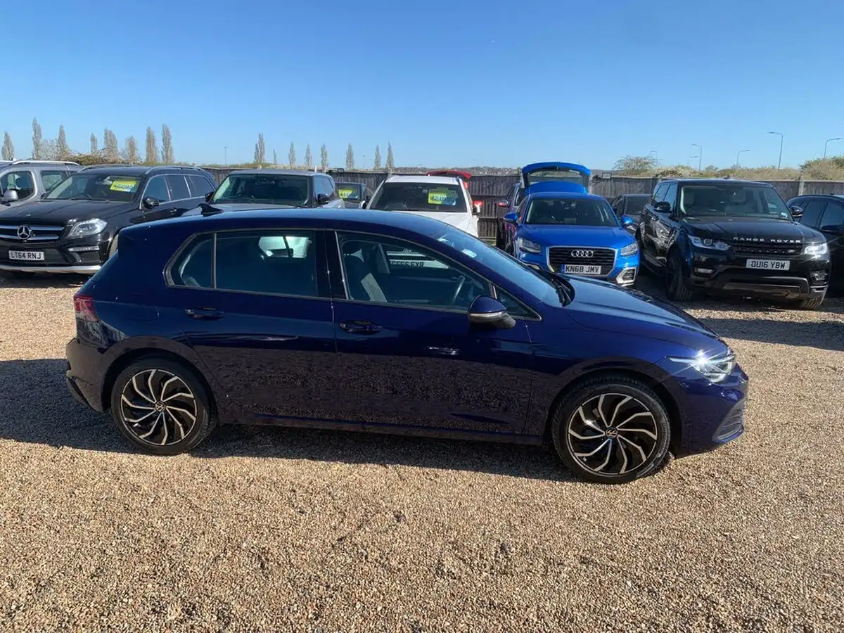 2020-volkswagen-golf-15-tsi-life-150ps-hatchback-big-7