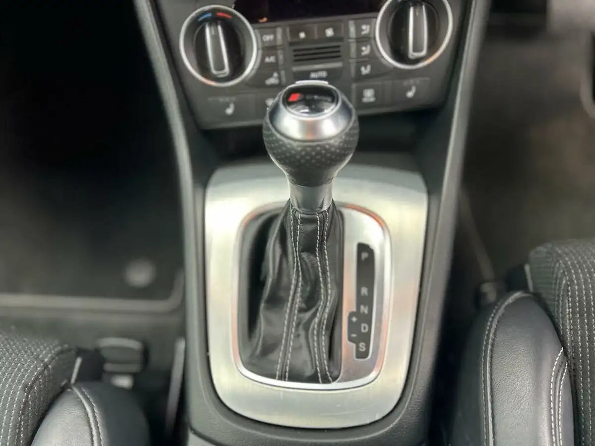 2017-audi-q3-20-tdi-quattro-s-line-edition-184ps-tronic-big-44