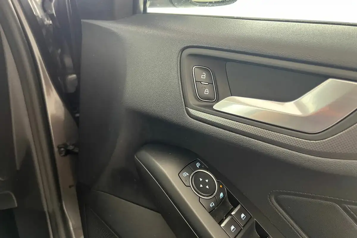 2019-ford-focus-10t-titanium-x-hatchback-big-29
