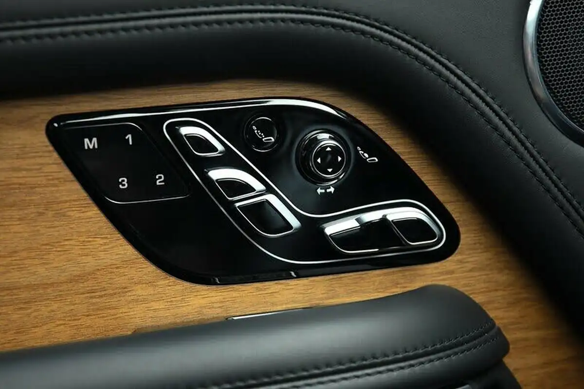 2019-land-rover-range-rover-30-sd-v6-autobiography-big-56