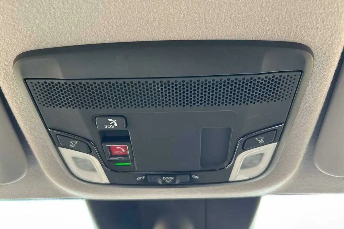 2021-honda-jazz-15-i-mmd-se-109ps-big-33
