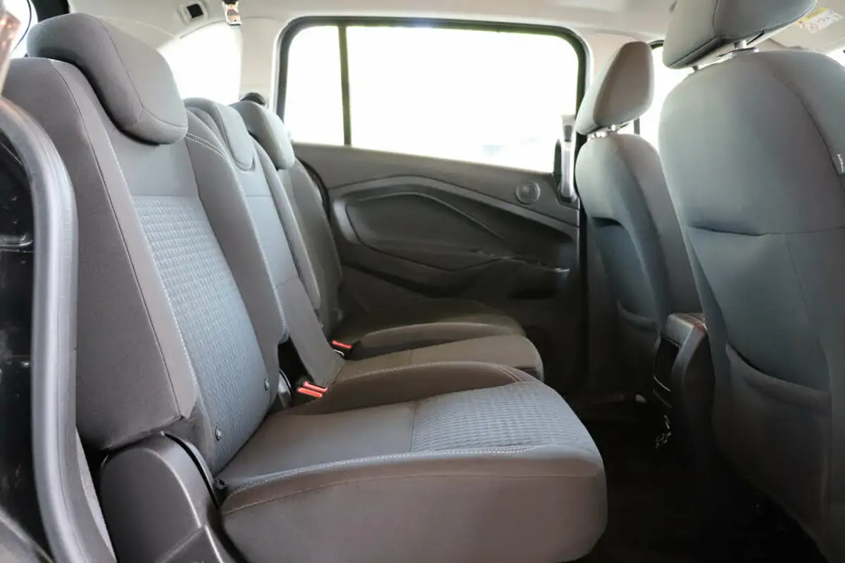 2017-ford-grand-c-max-15tdci-zetec-1498cc-big-22