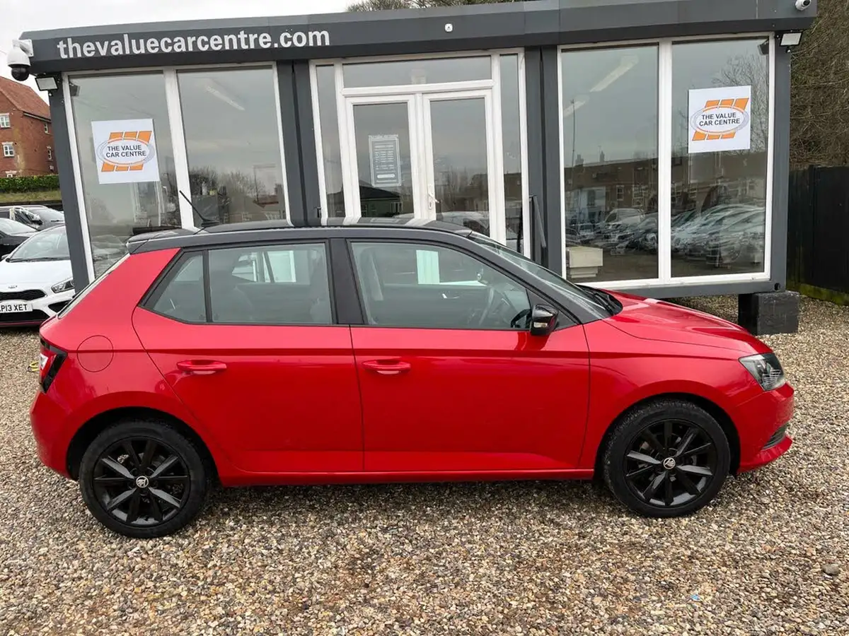 2018-skoda-fabia-10-tsi-colour-edition-ss-big-2