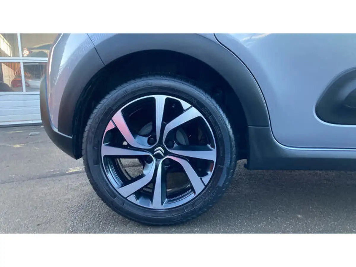 2023-citroen-c3-12-puretech-elle-83ps-ss-big-6