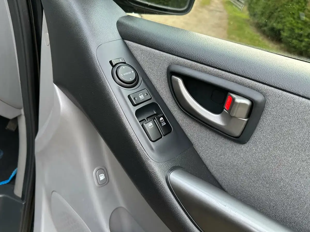 2019-hyundai-i800-25crdi-se-nav-170ps-auto-big-36