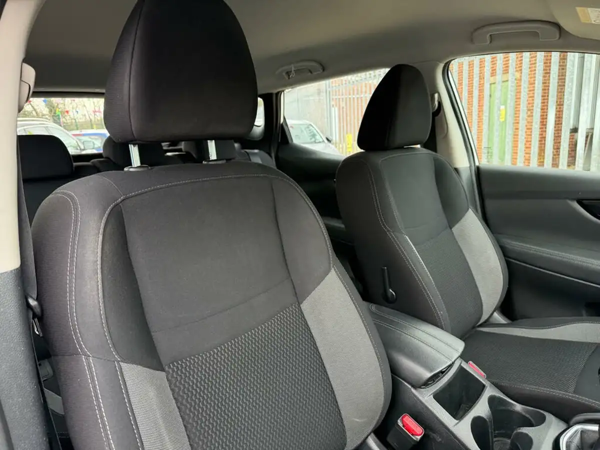 2019-nissan-qashqai-13-dig-t-acenta-premium-140ps-big-31