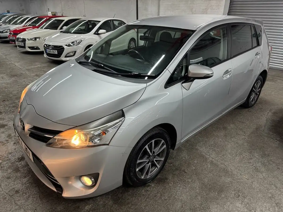 2014-toyota-verso-16d-d-4d-icon-big-57